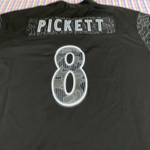Pittsburgh Steelers Black Jersey Pickett No. 8 - Picture 6 of 7